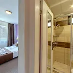 Grami מלון 3*