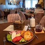 Grami Готель