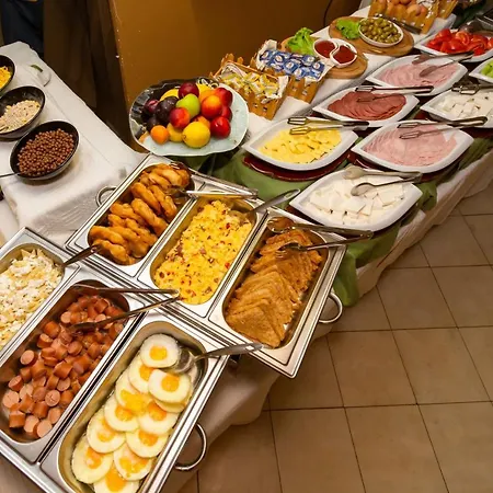 Хотел грами