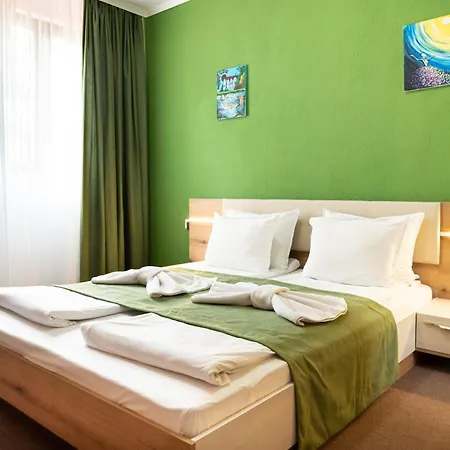 Хотел грами