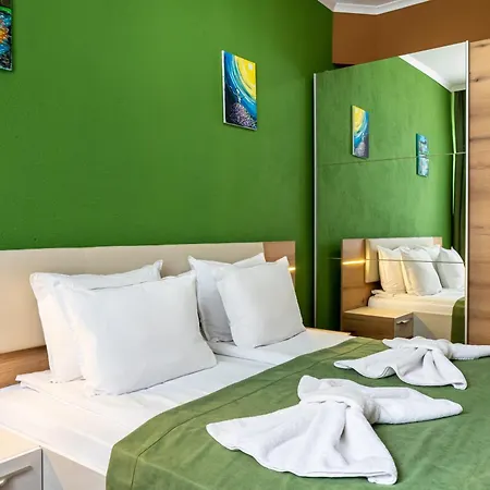 грами Хотел