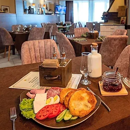 Hotel Grami