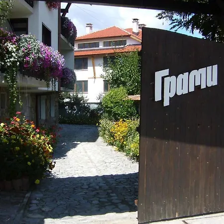 Хотел грами 3*